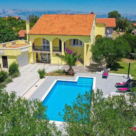 Lovely Holiday Home In Policnik With Private Pool 외부 사진