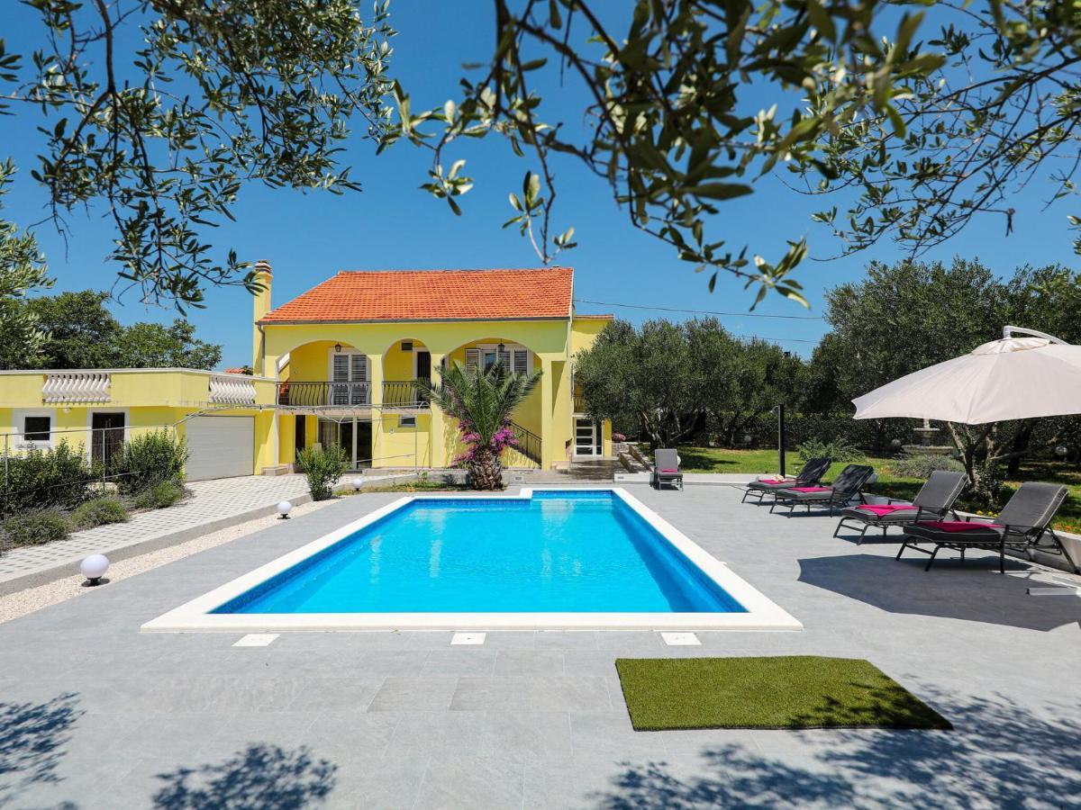 Lovely Holiday Home In Policnik With Private Pool 외부 사진
