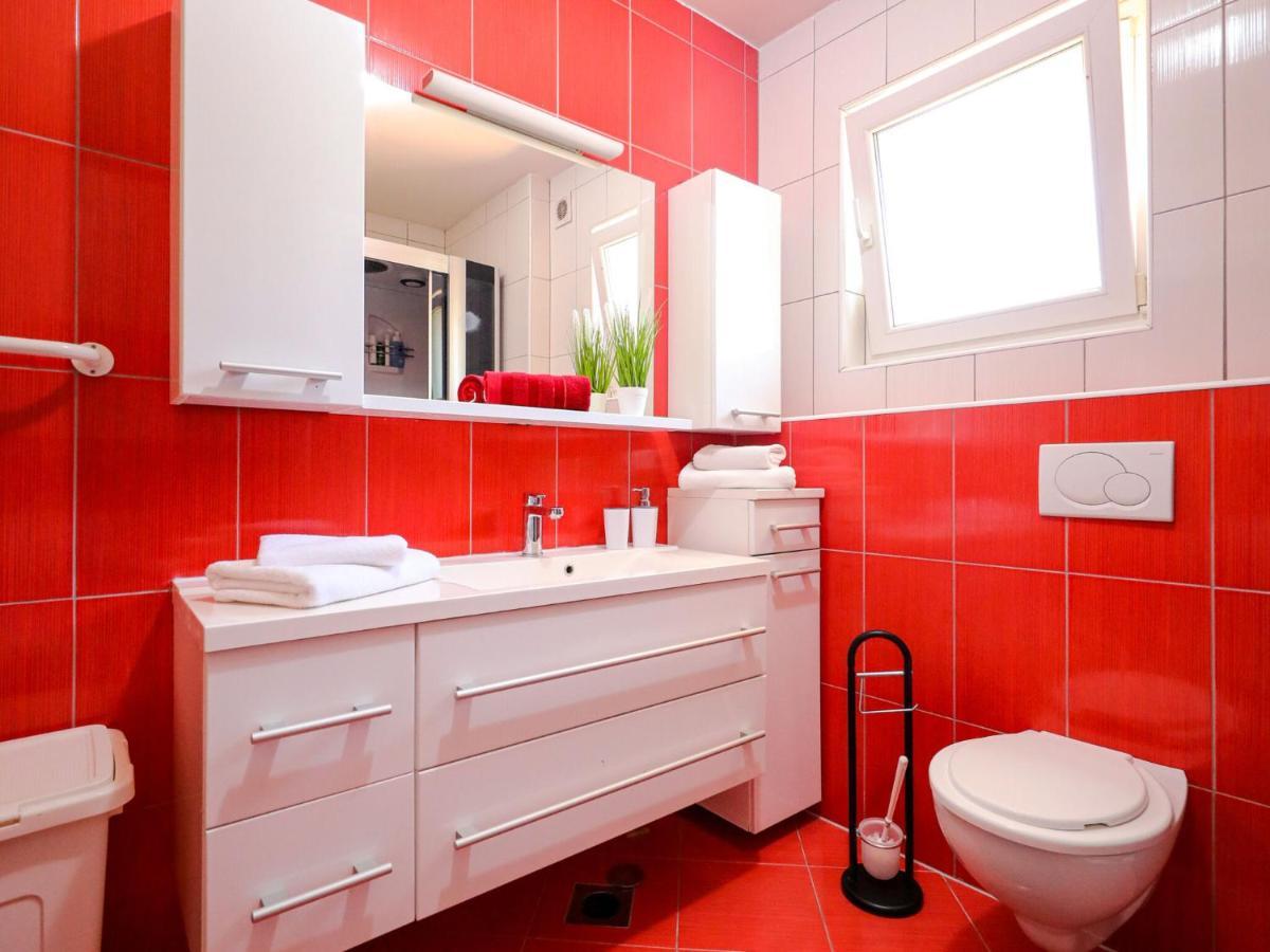Lovely Holiday Home In Policnik With Private Pool 외부 사진