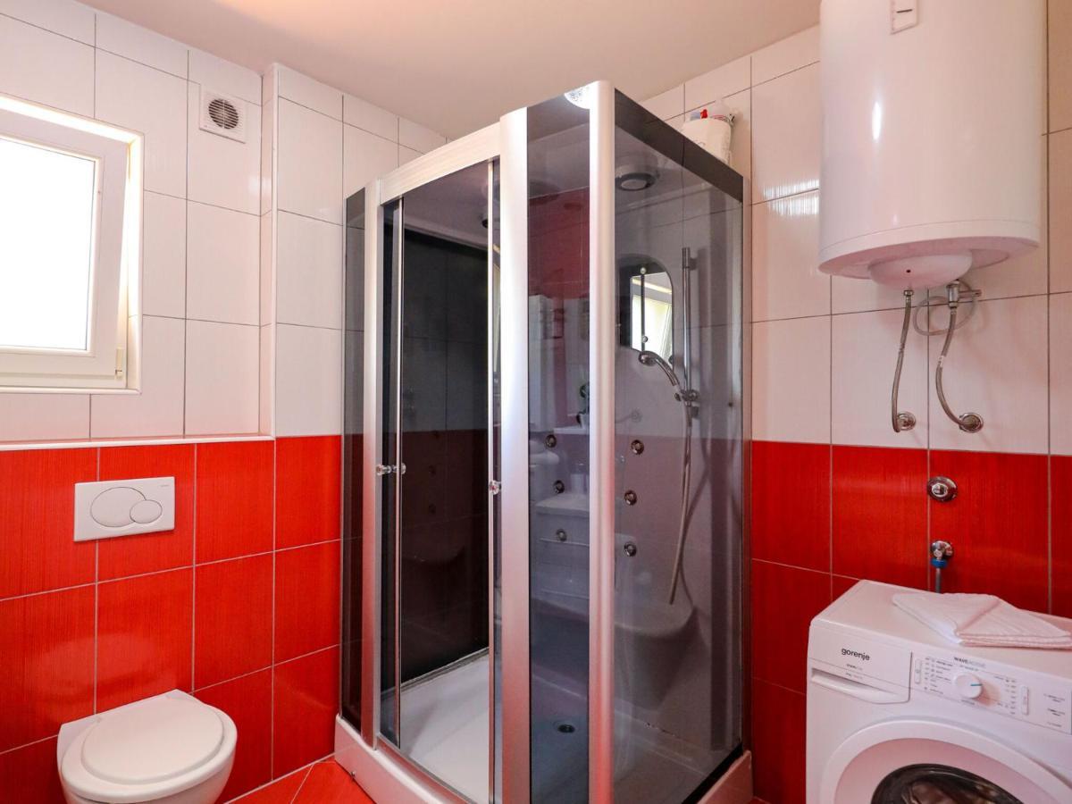 Lovely Holiday Home In Policnik With Private Pool 외부 사진
