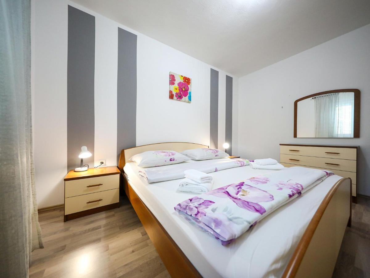 Lovely Holiday Home In Policnik With Private Pool 외부 사진