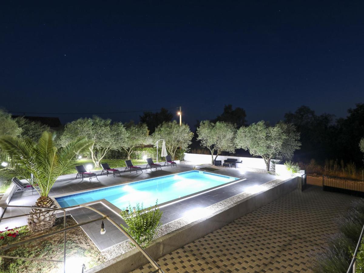 Lovely Holiday Home In Policnik With Private Pool 외부 사진