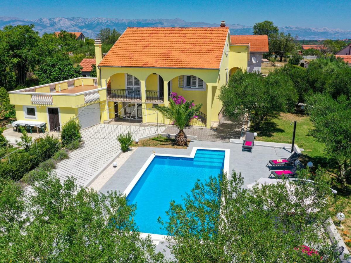 Lovely Holiday Home In Policnik With Private Pool 외부 사진